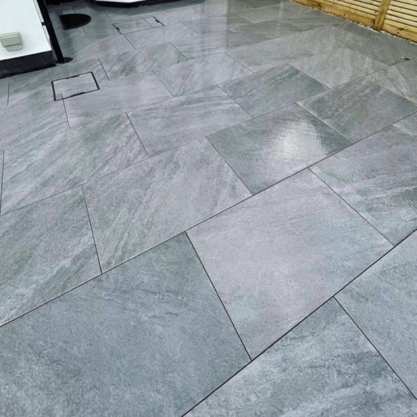 Onea Graphite External Porcelain Paving